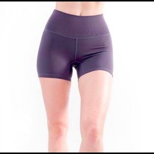 Ptula Betsy Shorts 5” inseam